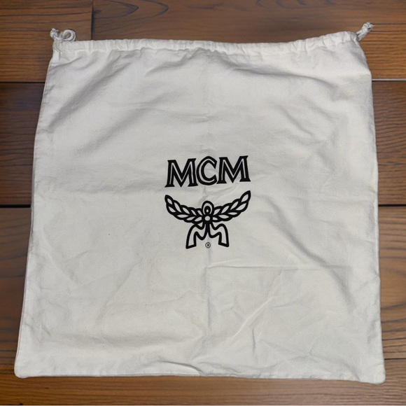 MCM | Bags | Large Monogram Tote Bag Leather Red Black + Dust Bag - Picture 9 of 9